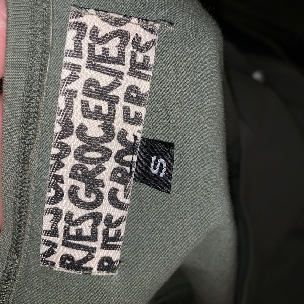 Olive Green Crop Top - South Moon Under - Picture 4 of 4